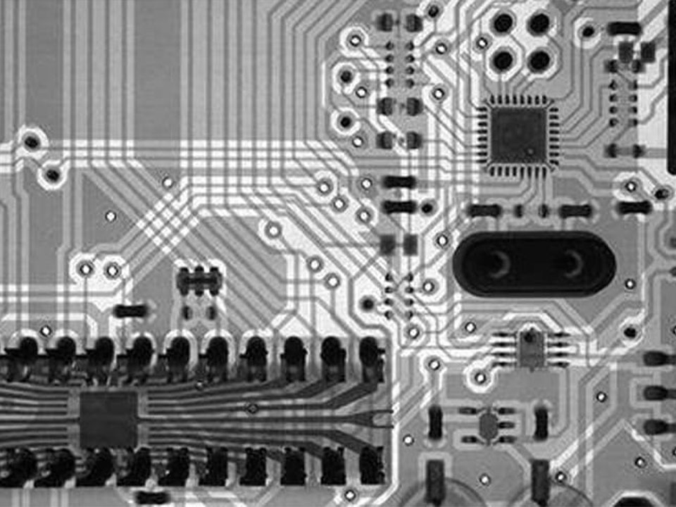 How does component availability affect PCB design and sourcing strategy