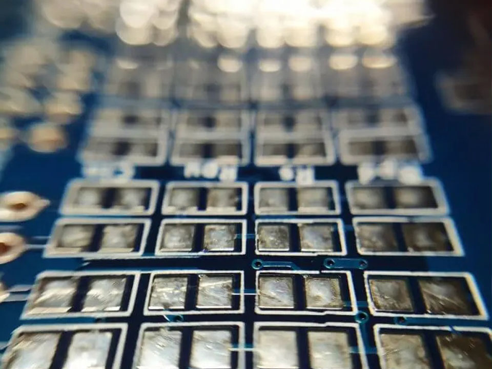 Which surface finish is best for fine-pitch BGA components? 4 Which surface finish is best for fine-pitch BGA components
