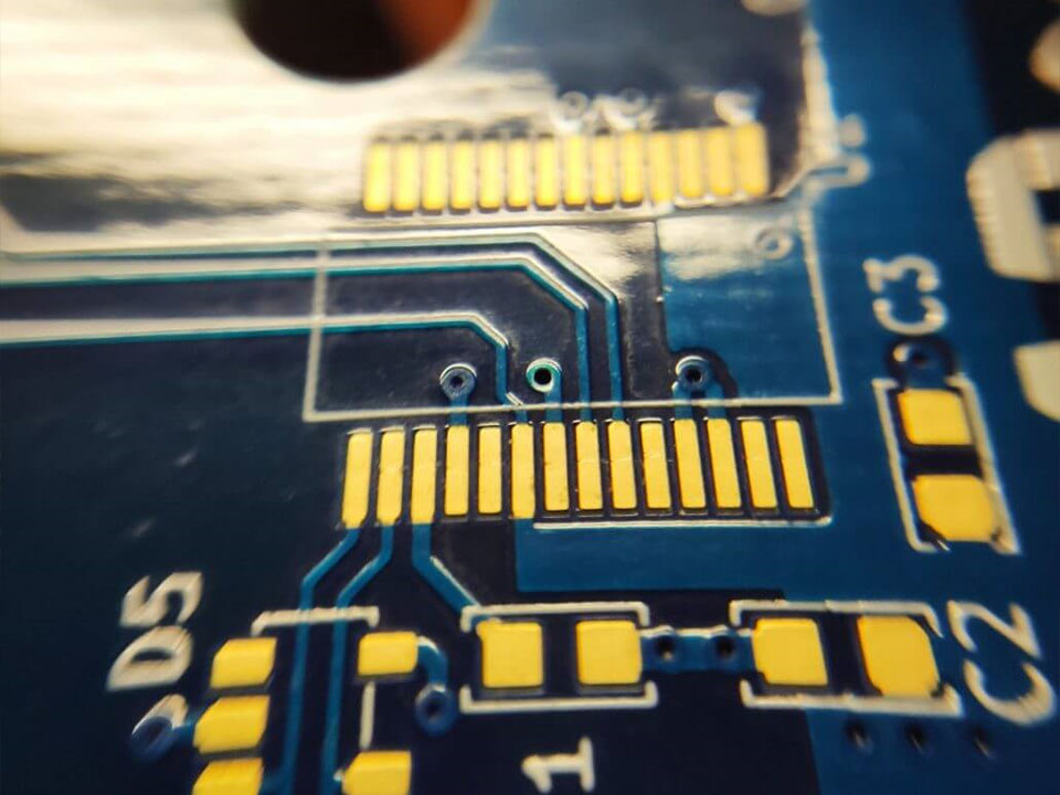 Which surface finish is best for fine-pitch BGA components? 4 Which surface finish is best for fine-pitch BGA components