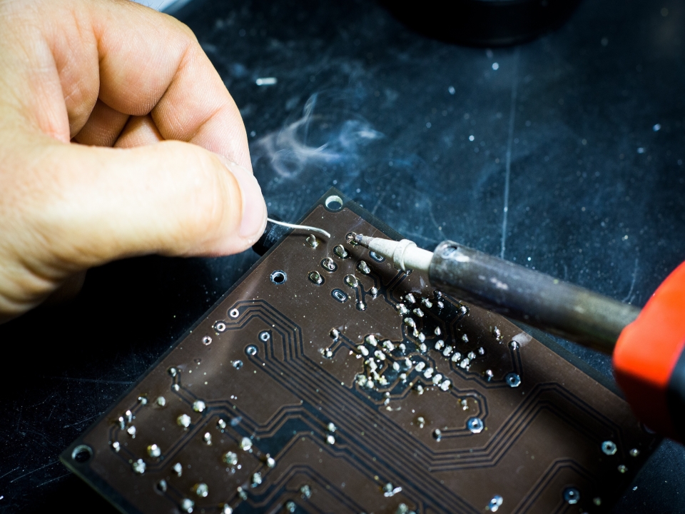 Multi-Manufacturer PCB Quoting: Negotiation Strategy