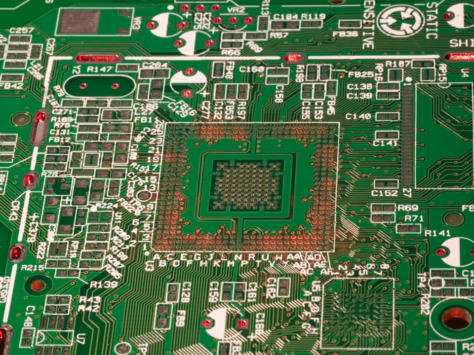 Multi-Manufacturer PCB Quoting: Negotiation Strategy