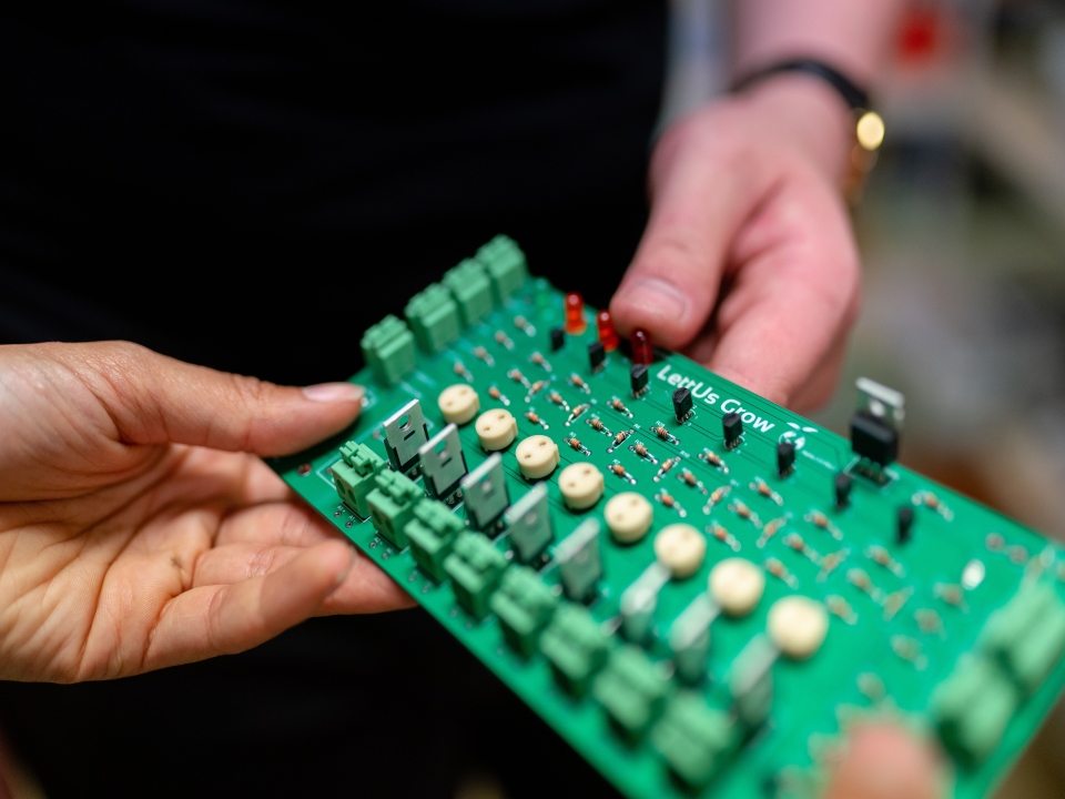 Turnkey vs Partial PCB Assembly: What's Included? 4 Turnkey vs Partial PCB Assembly: What's Included?
